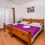 Pepa Apartment *